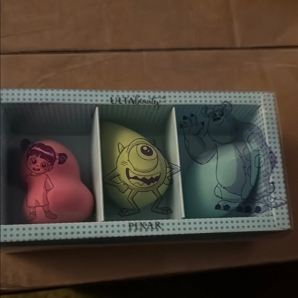 ✨✨October Party Host Pick✨✨Disney Pixar Makeup Sponge Set